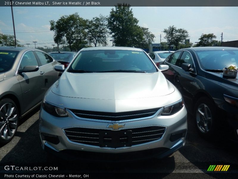 Silver Ice Metallic / Jet Black 2017 Chevrolet Malibu LT