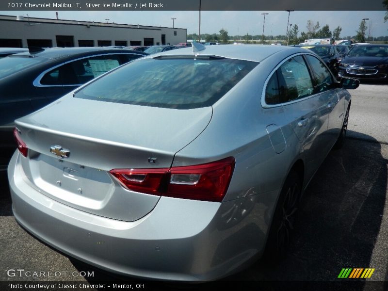 Silver Ice Metallic / Jet Black 2017 Chevrolet Malibu LT