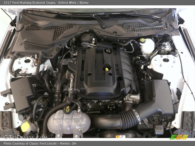 Oxford White / Ebony 2017 Ford Mustang Ecoboost Coupe