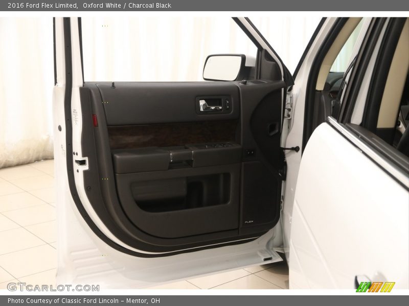 Oxford White / Charcoal Black 2016 Ford Flex Limited