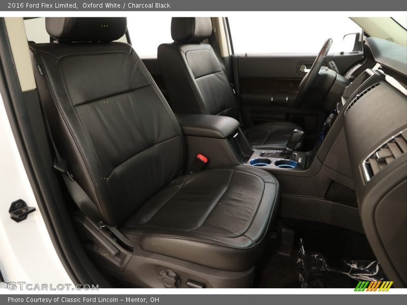 Oxford White / Charcoal Black 2016 Ford Flex Limited