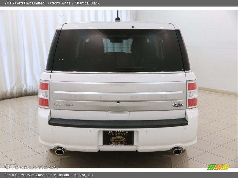 Oxford White / Charcoal Black 2016 Ford Flex Limited