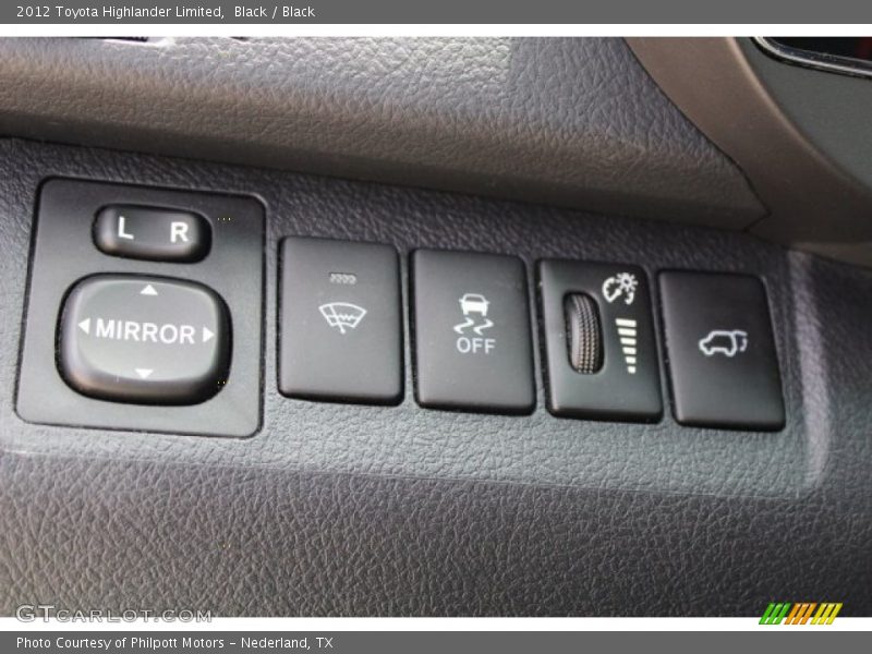 Black / Black 2012 Toyota Highlander Limited