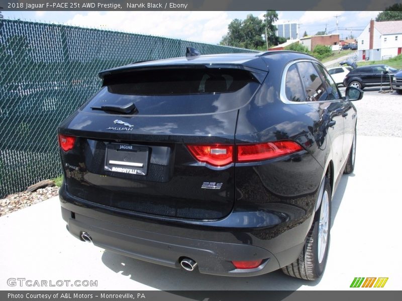 Narvik Black / Ebony 2018 Jaguar F-PACE 25t AWD Prestige