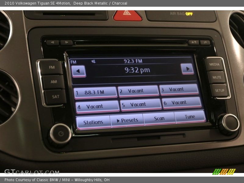 Deep Black Metallic / Charcoal 2010 Volkswagen Tiguan SE 4Motion