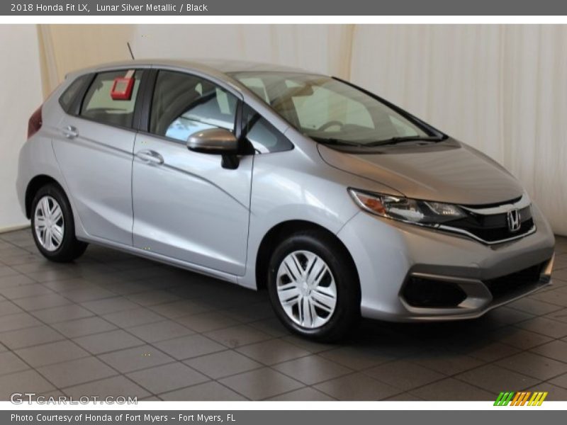 Front 3/4 View of 2018 Fit LX