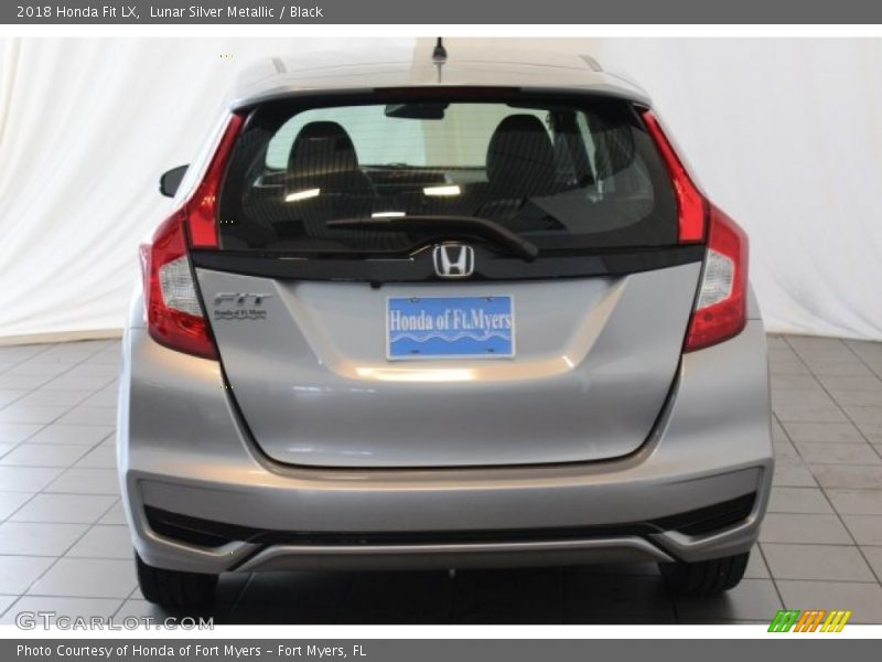Lunar Silver Metallic / Black 2018 Honda Fit LX