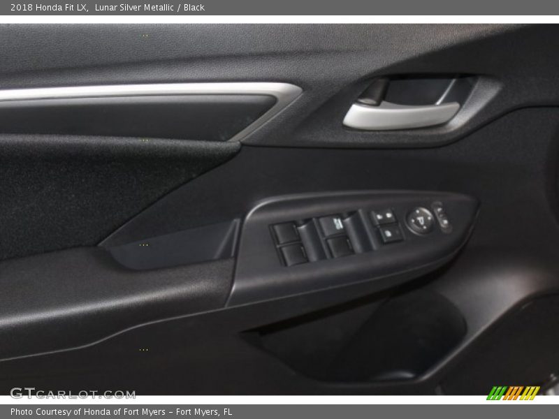 Lunar Silver Metallic / Black 2018 Honda Fit LX