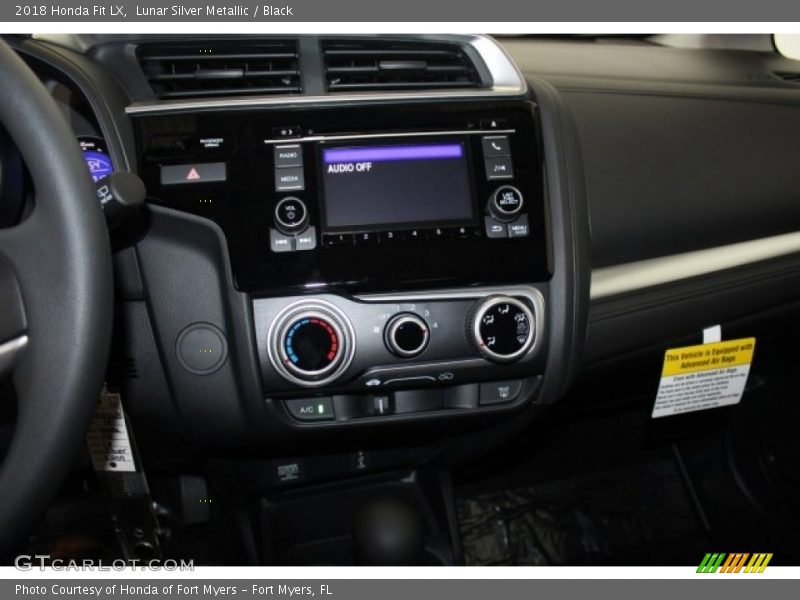 Lunar Silver Metallic / Black 2018 Honda Fit LX
