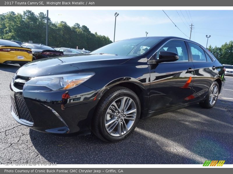 Midnight Black Metallic / Ash 2017 Toyota Camry SE