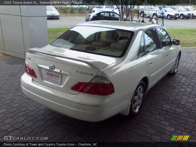 Diamond White Pearl / Taupe 2003 Toyota Avalon XL
