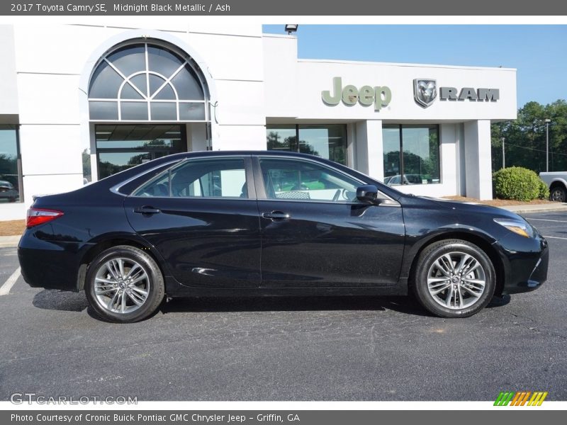 Midnight Black Metallic / Ash 2017 Toyota Camry SE