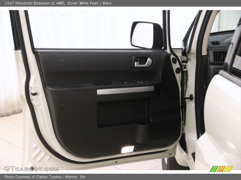 Dover White Pearl / Black 2007 Mitsubishi Endeavor LS AWD