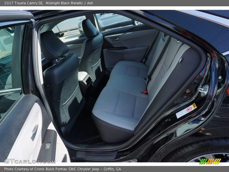 Midnight Black Metallic / Ash 2017 Toyota Camry SE