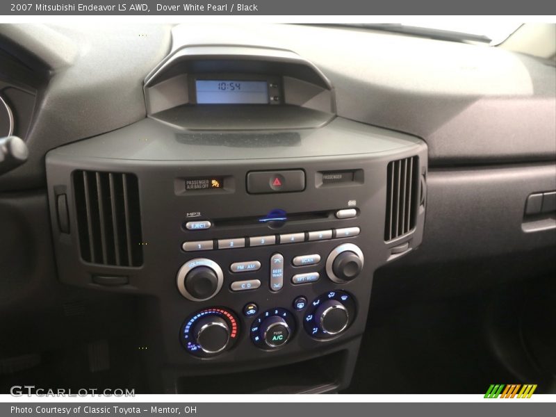 Dover White Pearl / Black 2007 Mitsubishi Endeavor LS AWD