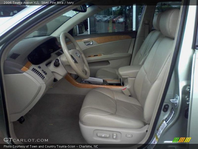 Silver Pine Mica / Ivory 2006 Toyota Avalon XLS