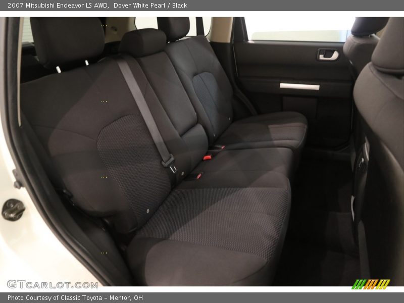 Dover White Pearl / Black 2007 Mitsubishi Endeavor LS AWD