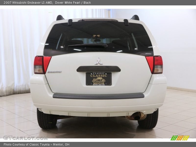 Dover White Pearl / Black 2007 Mitsubishi Endeavor LS AWD