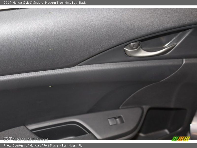 Modern Steel Metallic / Black 2017 Honda Civic Si Sedan