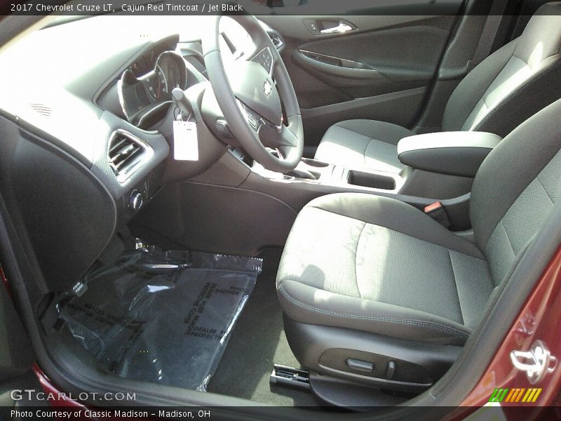 Cajun Red Tintcoat / Jet Black 2017 Chevrolet Cruze LT