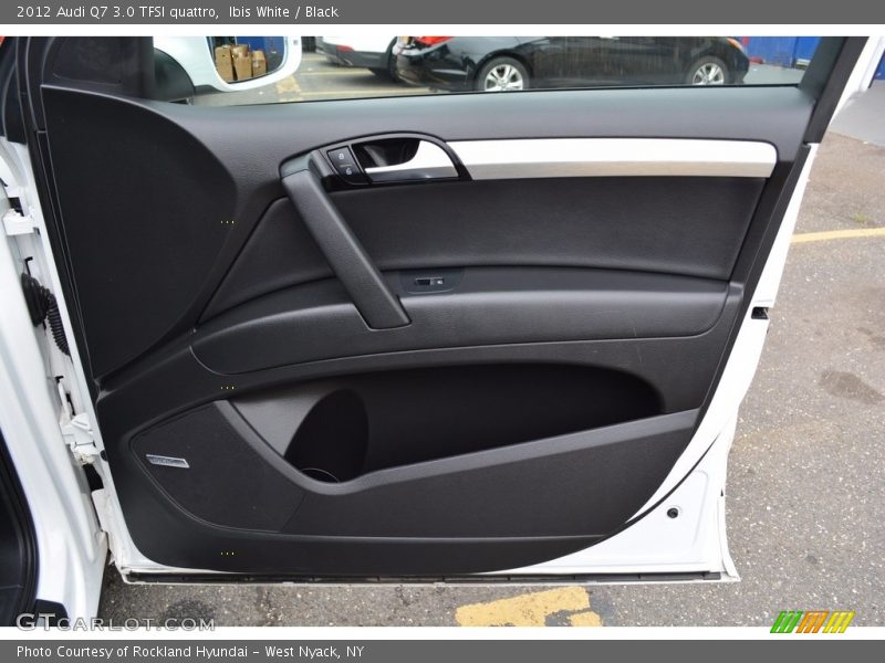 Ibis White / Black 2012 Audi Q7 3.0 TFSI quattro