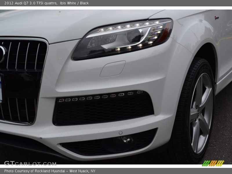 Ibis White / Black 2012 Audi Q7 3.0 TFSI quattro