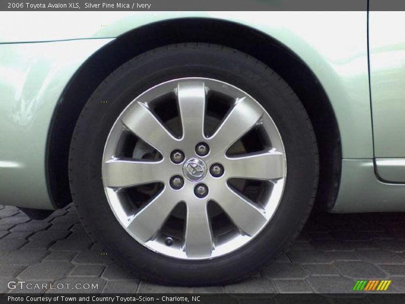 Silver Pine Mica / Ivory 2006 Toyota Avalon XLS