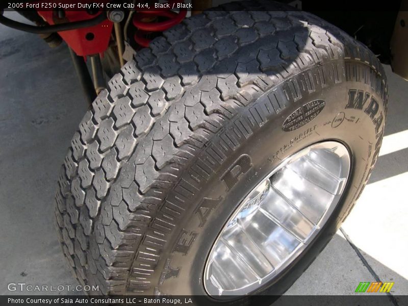 Black / Black 2005 Ford F250 Super Duty FX4 Crew Cab 4x4