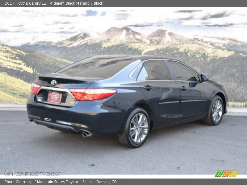 Midnight Black Metallic / Black 2017 Toyota Camry LE
