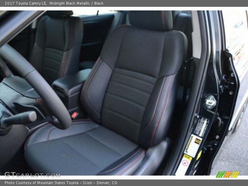 Midnight Black Metallic / Black 2017 Toyota Camry LE