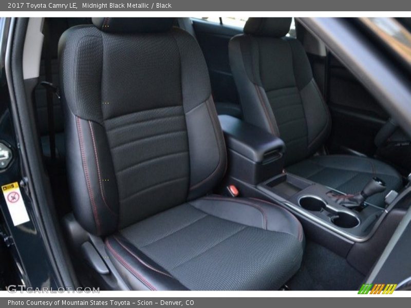 Midnight Black Metallic / Black 2017 Toyota Camry LE