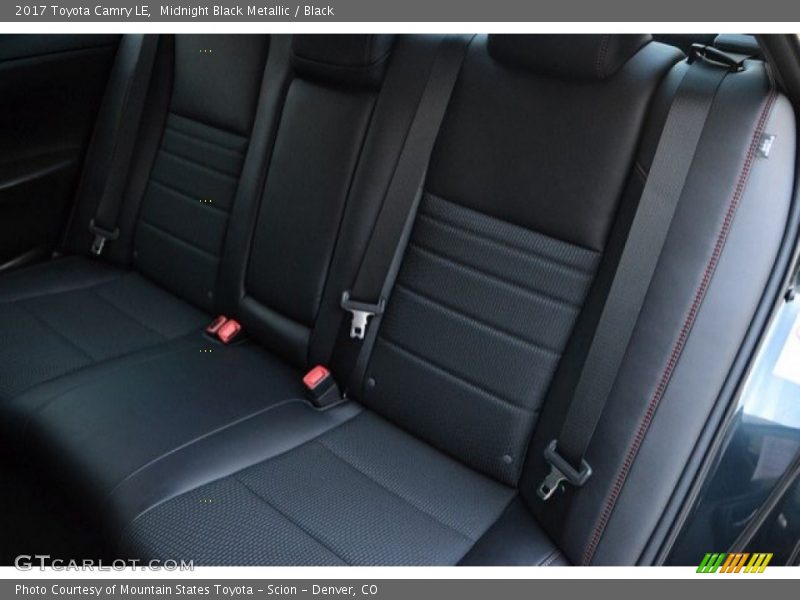 Midnight Black Metallic / Black 2017 Toyota Camry LE