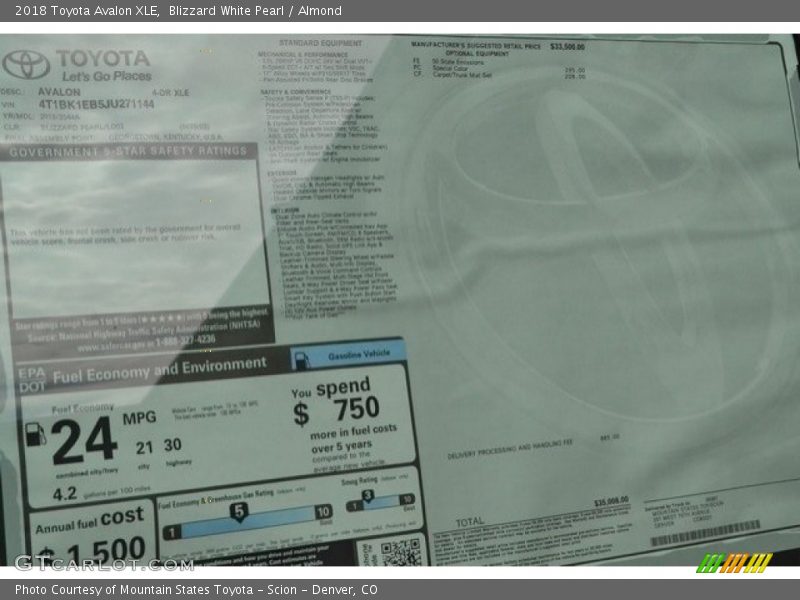 Blizzard White Pearl / Almond 2018 Toyota Avalon XLE