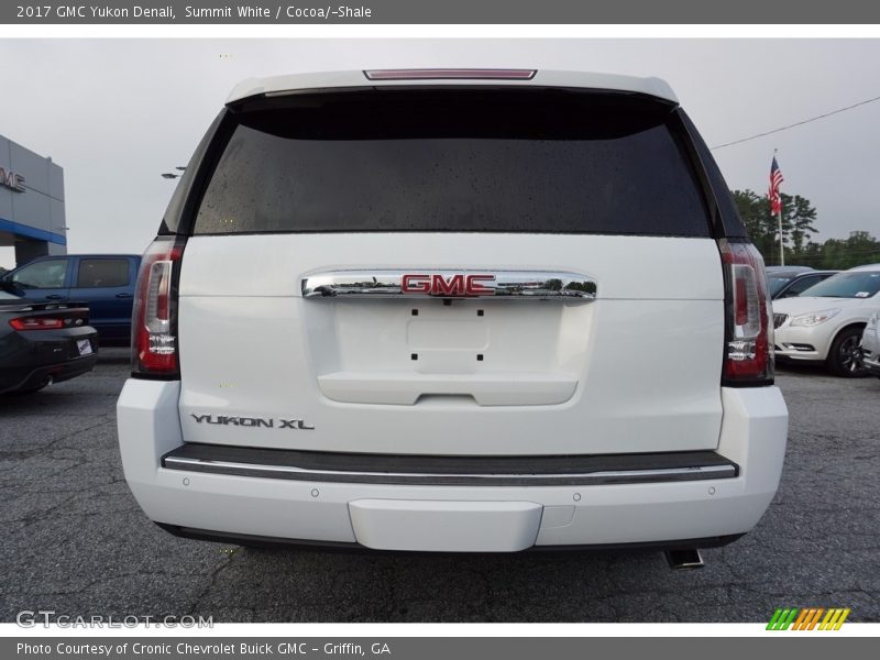Summit White / Cocoa/­Shale 2017 GMC Yukon Denali