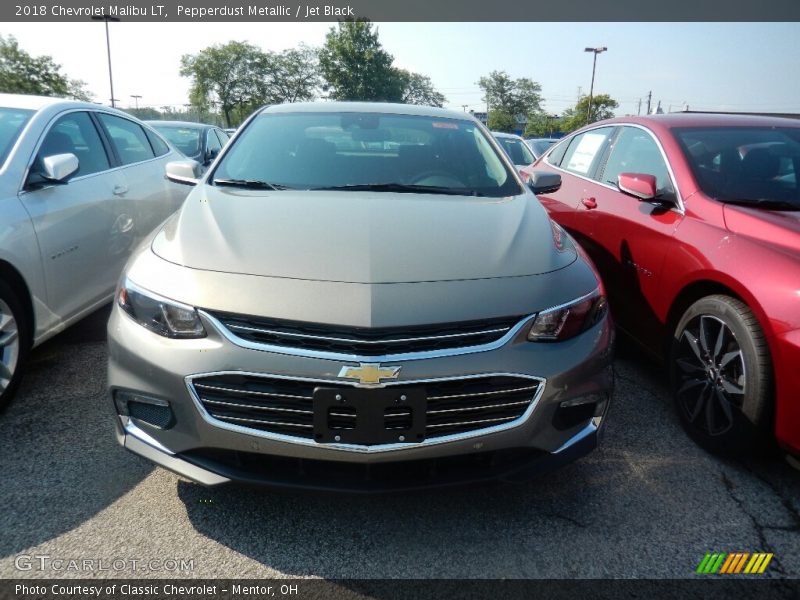 Pepperdust Metallic / Jet Black 2018 Chevrolet Malibu LT