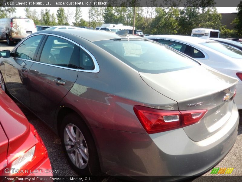 Pepperdust Metallic / Jet Black 2018 Chevrolet Malibu LT