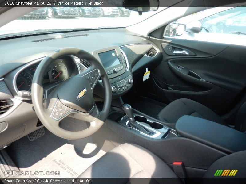 Silver Ice Metallic / Jet Black 2018 Chevrolet Malibu LS