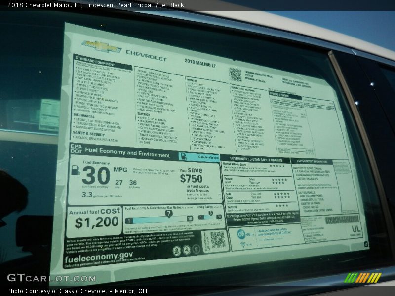 Iridescent Pearl Tricoat / Jet Black 2018 Chevrolet Malibu LT