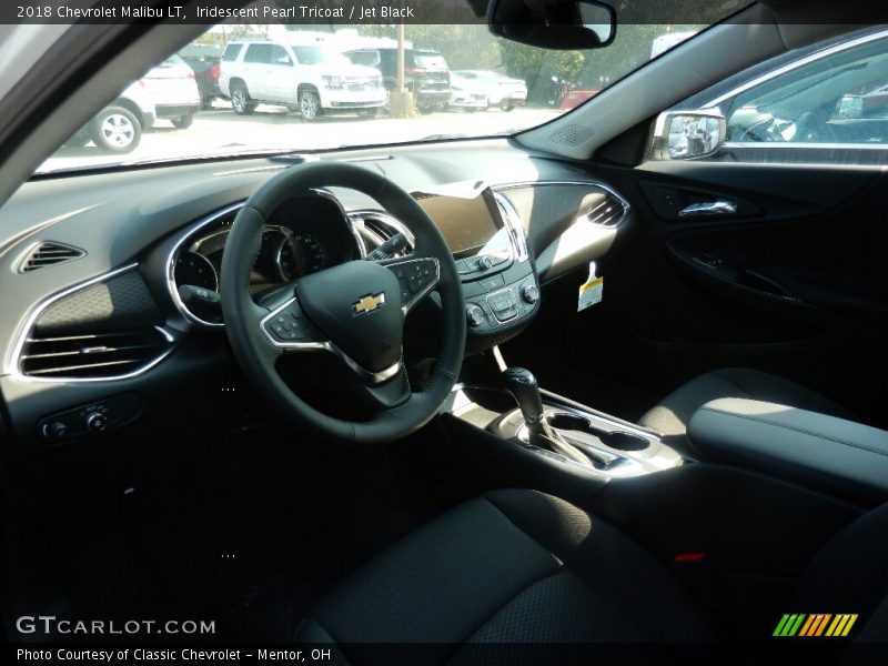 Iridescent Pearl Tricoat / Jet Black 2018 Chevrolet Malibu LT