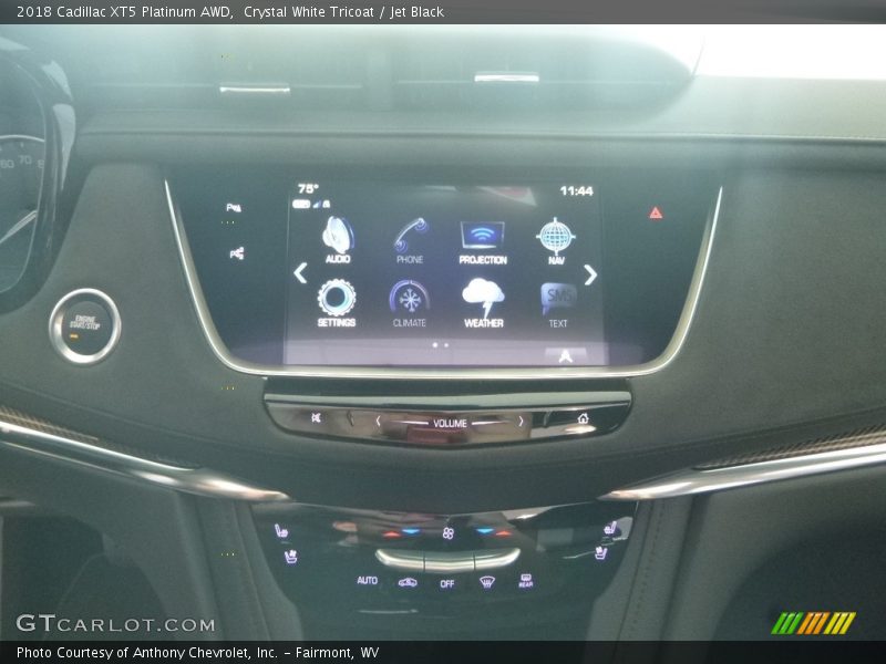 Crystal White Tricoat / Jet Black 2018 Cadillac XT5 Platinum AWD