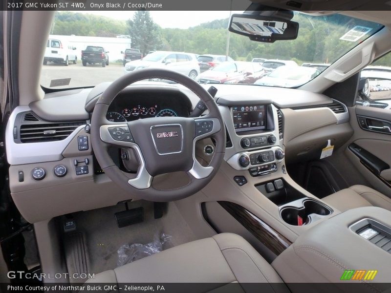 Onyx Black / Cocoa/Dune 2017 GMC Yukon SLT 4WD