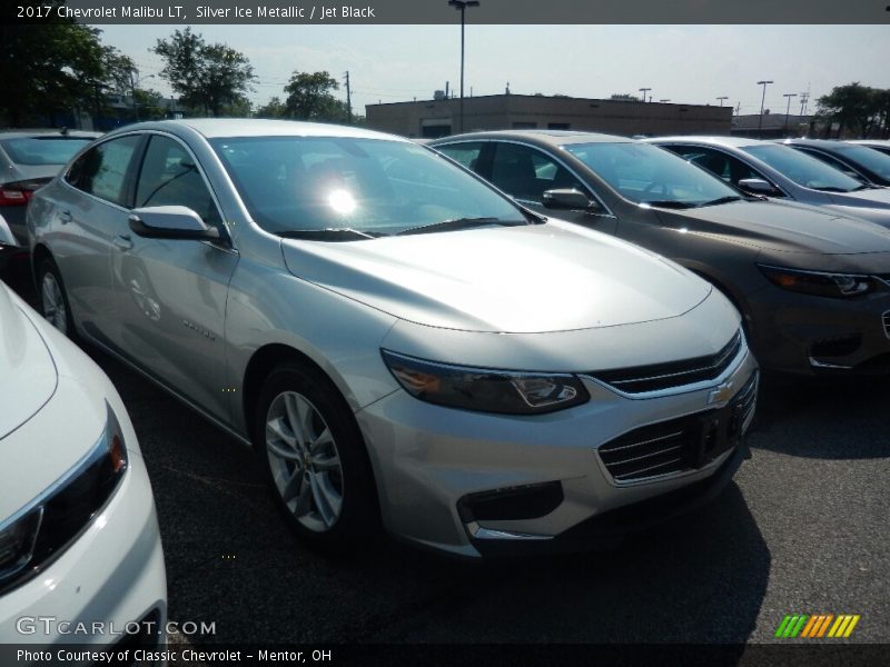 Silver Ice Metallic / Jet Black 2017 Chevrolet Malibu LT