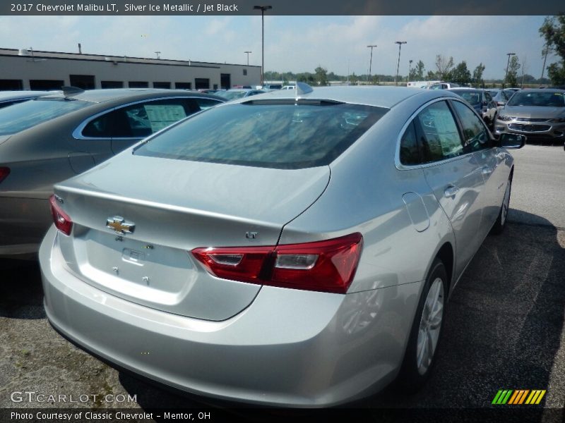 Silver Ice Metallic / Jet Black 2017 Chevrolet Malibu LT