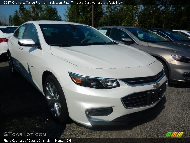 Iridescent Pearl Tricoat / Dark Atmosphere/Loft Brown 2017 Chevrolet Malibu Premier