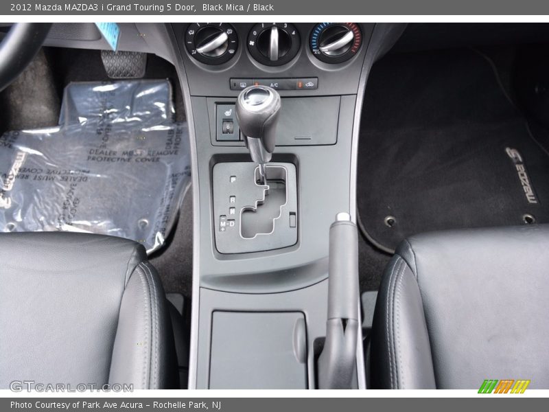 Black Mica / Black 2012 Mazda MAZDA3 i Grand Touring 5 Door