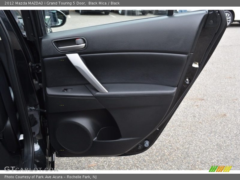 Black Mica / Black 2012 Mazda MAZDA3 i Grand Touring 5 Door