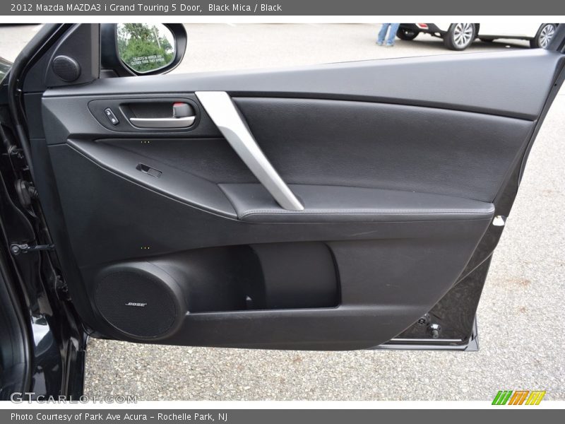 Black Mica / Black 2012 Mazda MAZDA3 i Grand Touring 5 Door