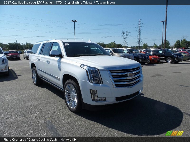 Front 3/4 View of 2017 Escalade ESV Platinum 4WD