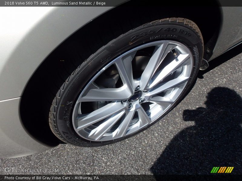 Luminous Sand Metallic / Beige 2018 Volvo S60 T5 AWD