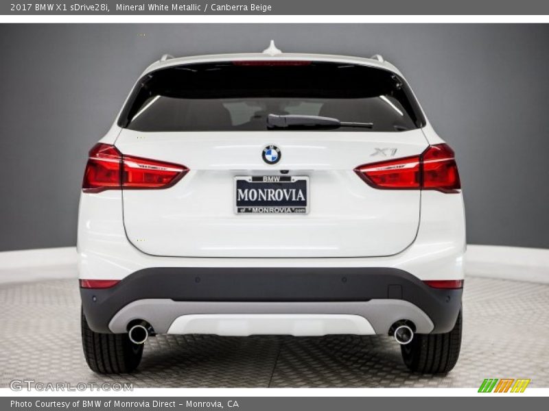 Mineral White Metallic / Canberra Beige 2017 BMW X1 sDrive28i